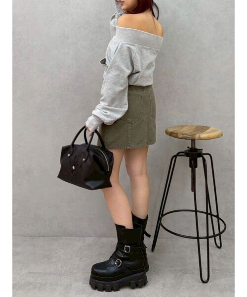 EVRIS(エヴリス)の「フロントジップオフショルスウェットトップス【セットアップ着用可能】(スウェット・レディース・グレー/その他1/ブラック・FREE)」の19枚目の写真