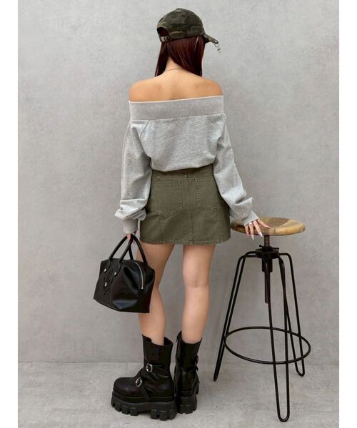 EVRIS(エヴリス)の「フロントジップオフショルスウェットトップス【セットアップ着用可能】(スウェット・レディース・グレー/その他1/ブラック・FREE)」の22枚目の写真