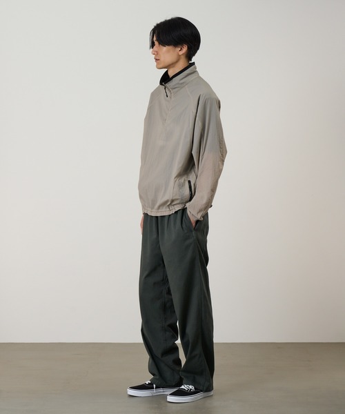 Gramicci(グラミチ)の「ULTRA-LIGHT PACKABLE JACKET / ウルトラライトパッカブルジャケット Gramicci / グラミチ(ナイロンジャケット・メンズ・グレー系その他/ライトグリーン/パープル系その他/ダークネイビー・S/M/L/XL/XXL)」の6枚目の写真