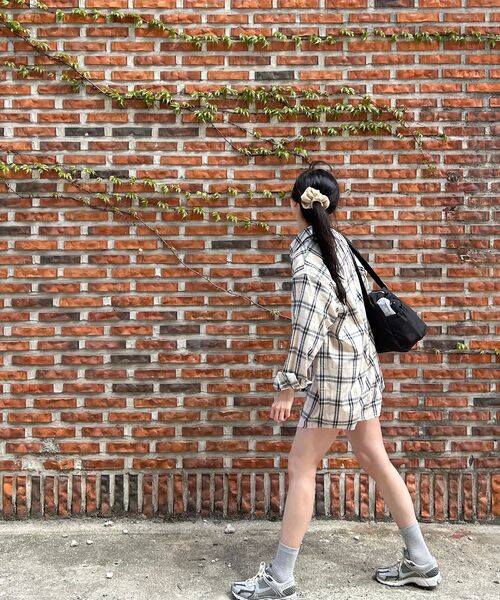 TEN PAST SEVEN(テン ファスト セブン)の「ライトチェックオーバーシャツ (2カラー)(シャツ/ブラウス・メンズ・ピンク/ベージュ・SMALL/MEDIUM/LARGE)」の8枚目の写真