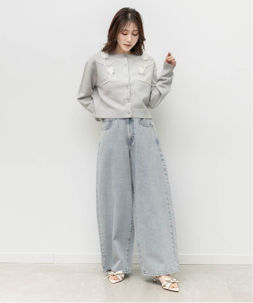 RANDA（ランダ）の「ホットフィックスストーンカーブデニムパンツ（その他パンツ・レディース・ブルー/グレー・1/0）」の3枚目の写真