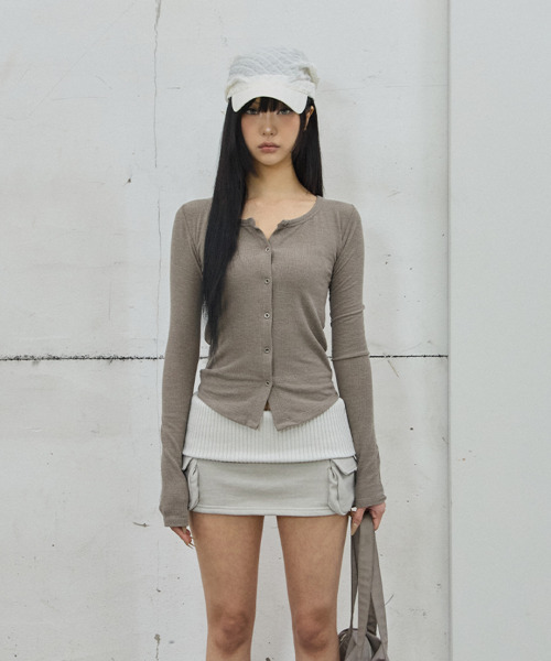41PRAY(サイルプレイ)の「Long-Sleeve Button Cardigan / Mocha(カーディガン/ボレロ・レディース・モカ・OS)」の2枚目の写真