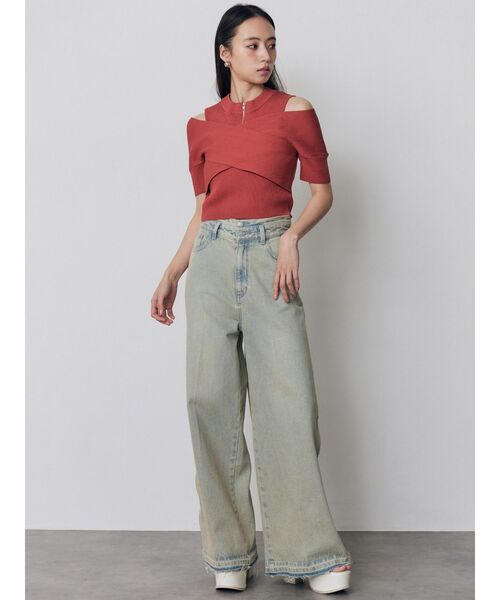 MURUA（ムルーア）の「【セットアップ対応】サイドZIPスリットワイドデニム（デニムパンツ・レディース・ブラック/ブルー・2/1）」の4枚目の写真