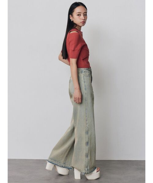 MURUA（ムルーア）の「【セットアップ対応】サイドZIPスリットワイドデニム（デニムパンツ・レディース・ブラック/ブルー・2/1）」の6枚目の写真