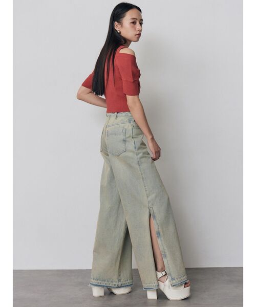 MURUA（ムルーア）の「【セットアップ対応】サイドZIPスリットワイドデニム（デニムパンツ・レディース・ブラック/ブルー・2/1）」の7枚目の写真