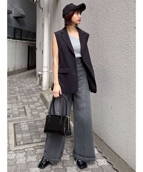 MURUA（ムルーア）の「【セットアップ対応】サイドZIPスリットワイドデニム（デニムパンツ・レディース・ブラック/ブルー・2/1）」の17枚目の写真