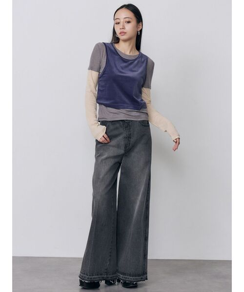 MURUA(ムルーア)の「【セットアップ対応】サイドZIPスリットワイドデニム 夏服(デニムパンツ・レディース・ブラック/ブルー・2/1)」の3枚目の写真
