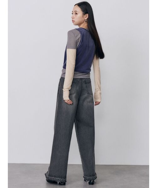 MURUA(ムルーア)の「【セットアップ対応】サイドZIPスリットワイドデニム 夏服(デニムパンツ・レディース・ブラック/ブルー・2/1)」の6枚目の写真