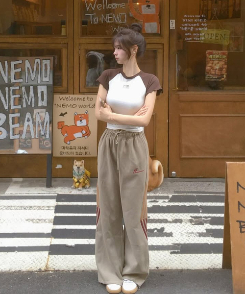 muahmuah（ムーアムーア）の「フリルコットンモーダル半袖Tシャツ [2色]（Tシャツ/カットソー・レディース・ブラウン/ブラック・FREE）」の11枚目の写真