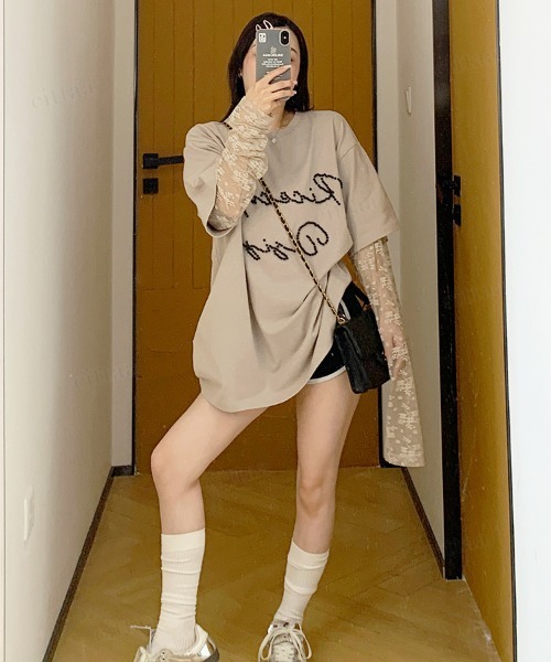 Dalfwin（ダールフィン）の「韓国ファッション RicecakeビーズロゴレースレイヤードデザインTシャツ（Tシャツ/カットソー・レディース・ブラック/ベージュ/グレー・FREE）」の17枚目の写真