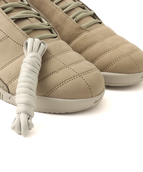 NIKE(ナイキ)の「NIKE WMNS T90 SHOX MAGIA / ナイキ ウィメンズ T90 ショックス MAGIA 【SP】(スニーカー・レディース・オリーブ・23.0cm/24.0cm/24.5cm/25.0cm/25.5cm/26.0cm/26.5cm/27.0cm/27.5cm/28.0cm/28.5cm/29.0cm)」の5枚目の写真