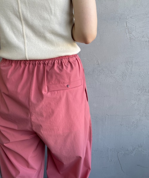 JEANS FACTORY Clothes（ジーンズファクトリークローズ）の「【WEB先行予約】[Jeans Factory Clothes/ジーンズファクトリークローズ] 7DAYS  ナイロンイージーカラーパンツ（その他パンツ・レディース・グレー/ブラック/オレンジ/ピンク/ライム/ブラウン/ターコイズブルー・F）」の16枚目の写真