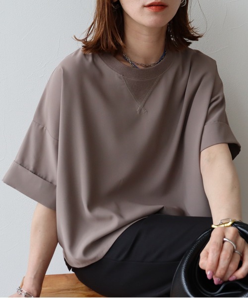 zena(ジェナ)の「ジョーゼットショートワイドTeeブラウス(シャツ/ブラウス・レディース・ブラック/テラコッタ/オフホワイト/グレイッシュベージュ・FREE)」の4枚目の写真