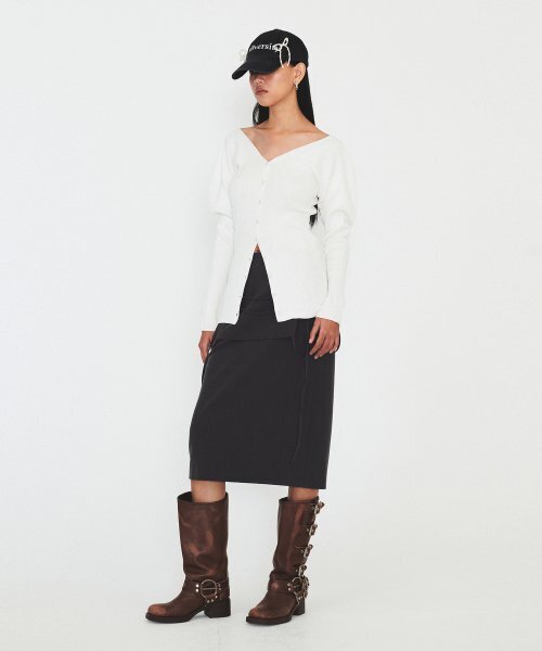 DIAGONAL（ダイアゴナル）の「V NECK SILHOUETTE CARDIGAN (ivory)（ニット/セーター・レディース・その他・FREE）」の5枚目の写真
