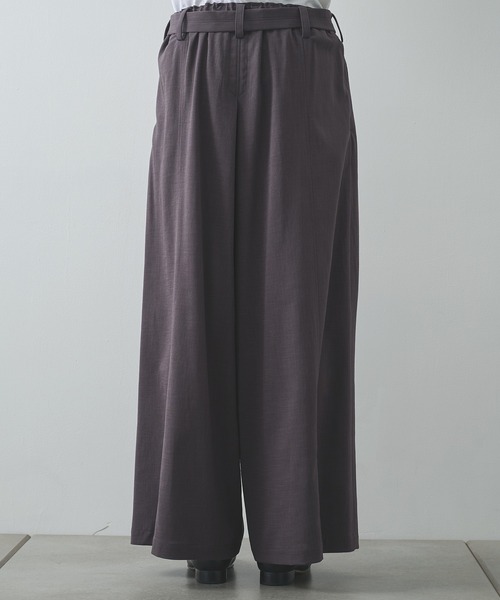 UJOH(ウジョー)の「【UJOH HOMME/ウジョー】別注 Belted Wide Flare Pants(スラックス・メンズ・ブラウン/ブラック/チャコールグレー・4/5)」の19枚目の写真