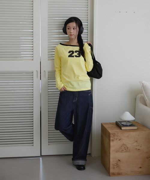 UNE MANSION(ユヌマンション)の「【オフショルダー/ワンショルダー2WAY着用可能】バイカラーナンバリング長袖Tシャツカットソー(Tシャツ/カットソー・レディース・ネイビー/ホワイト/イエロー・FREE)」の22枚目の写真