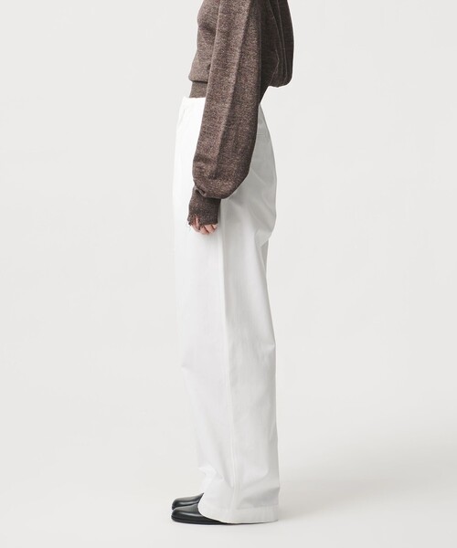 LOEFF（ロエフ）の「＜LOEFF＞コットン ギャバジン パンツ（その他パンツ・レディース・ホワイト/ロイヤルブルー・1/0）」の8枚目の写真