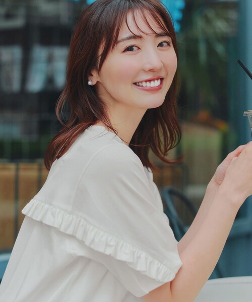 Tiaclasse(ティアクラッセ)の「【おのののかさん着用】「サマケア」バックヨークフリルチュニック(Tシャツ/カットソー・レディース・オフホワイト/ブラック/グレイッシュベージュ/ピンク・XL/XXL)」の8枚目の写真