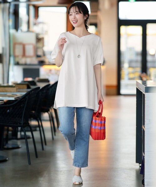 Tiaclasse(ティアクラッセ)の「【おのののかさん着用】「サマケア」バックヨークフリルチュニック(Tシャツ/カットソー・レディース・オフホワイト/ブラック/グレイッシュベージュ/ピンク・XL/XXL)」の18枚目の写真