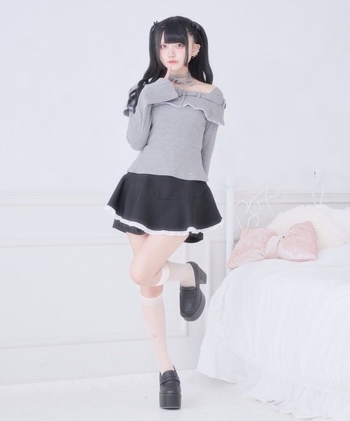 Pal elfy(パルエルフィー)の「チョーカー付きオフショルベルトトップス(Tシャツ/カットソー・レディース・ブラック系その他/ブラック/グレー・フリー)」の7枚目の写真