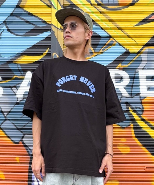 FORGET NEVER(フォーゲットネバー)の「【ムラサキスポーツ限定】FORGET NEVER/フォーゲットネバー コラボレーション 半袖 Tシャツ グラフィックTシャツ 263OO1ST943FN(Tシャツ/カットソー・メンズ・ブラック/ホワイト・L/XL/M)」の8枚目の写真