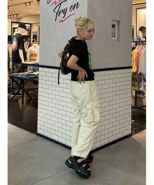 RODEO CROWNS WIDE BOWL(ロデオクラウンズワイドボウル)の「Message Tシャツ(Tシャツ/カットソー・レディース・ホワイト/イエロー/ブラック/カーキ/レッド・SMALL/MEDIUM)」の10枚目の写真