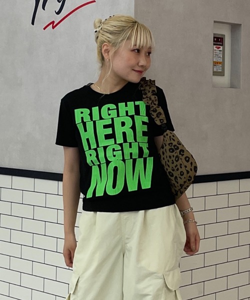 RODEO CROWNS WIDE BOWL(ロデオクラウンズワイドボウル)の「Message Tシャツ(Tシャツ/カットソー・レディース・ホワイト/イエロー/ブラック/カーキ/レッド・SMALL/MEDIUM)」の8枚目の写真