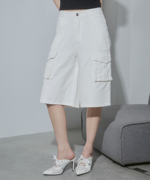 ENVYM(アンビー)の「ウォッシュドカーゴハーフパンツ(カーゴパンツ・レディース・ブラック/ホワイト・SMALL/MEDIUM)」の8枚目の写真