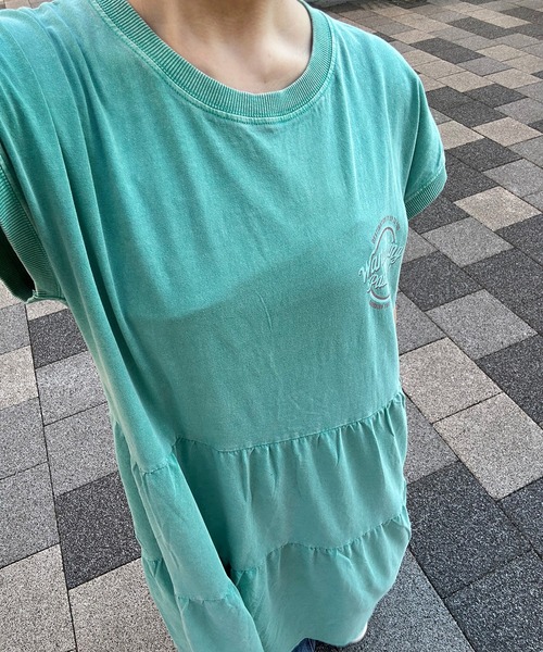 UNDERWRAPS(アンダーラップス)の「ピグメント加工 バックロゴ ティアード ノースリーブワンピース(Tシャツ/カットソー・レディース・グリーン/ブルー/ブラック・L/M)」の13枚目の写真