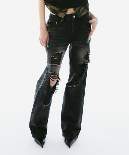 BLONDEY(ブロンディ)の「DISTRESSED STRAIGHT DENIM(デニムパンツ・レディース・ブラック・SMALL/MEDIUM)」の18枚目の写真