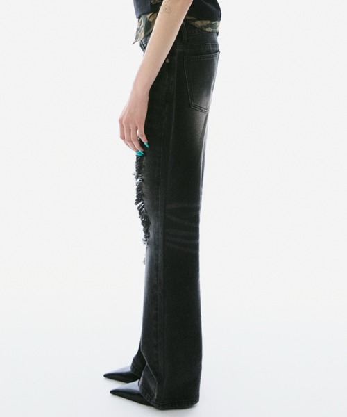 BLONDEY(ブロンディ)の「DISTRESSED STRAIGHT DENIM(デニムパンツ・レディース・ブラック・SMALL/MEDIUM)」の15枚目の写真