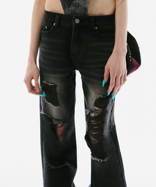 BLONDEY(ブロンディ)の「DISTRESSED STRAIGHT DENIM(デニムパンツ・レディース・ブラック・SMALL/MEDIUM)」の19枚目の写真