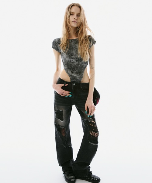 BLONDEY(ブロンディ)の「DISTRESSED STRAIGHT DENIM(デニムパンツ・レディース・ブラック・SMALL/MEDIUM)」の9枚目の写真