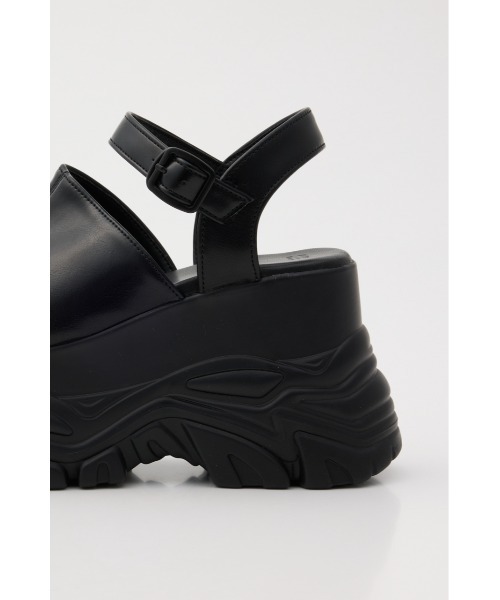 SLY(スライ)の「CHUNKY SNEAKER SOLE SANDAL チャンキースニーカーソールサンダル 夏服(サンダル・レディース・ブラウン系その他2/ブラック・SMALL/LARGE/MEDIUM)」の6枚目の写真
