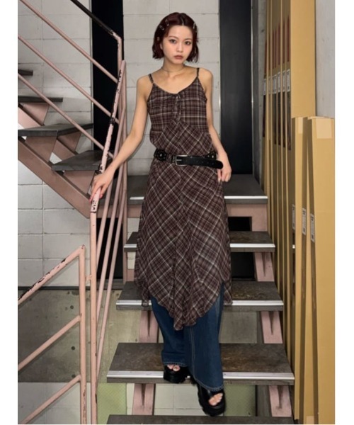 SLY(スライ)の「CHUNKY SNEAKER SOLE SANDAL チャンキースニーカーソールサンダル 夏服(サンダル・レディース・ブラウン系その他2/ブラック・SMALL/LARGE/MEDIUM)」の20枚目の写真
