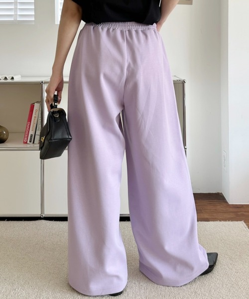 umune(ウムネ)の「スウェットパンツ ワイドパンツ ダンボールニット ウエストゴム ボトムス ロング丈 楽ちん リラクシー スポーティー ルームウェア(スウェットパンツ・レディース・ブラック/ベージュ/ライラック・L/M)」の4枚目の写真