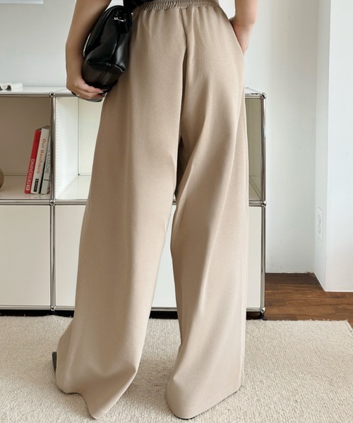 umune(ウムネ)の「スウェットパンツ ワイドパンツ ダンボールニット ウエストゴム ボトムス ロング丈 楽ちん リラクシー スポーティー ルームウェア(スウェットパンツ・レディース・ブラック/ベージュ/ライラック・L/M)」の12枚目の写真