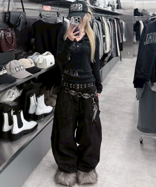 Never mind the XU(ネバーマインドザエックスユー)の「【Never mind the XU】studs western belt / 【ネバーマインド ザ エックスユー】スタッズウエスタンベルト(ベルト・レディース・ブラック・ONE SIZE)」の9枚目の写真