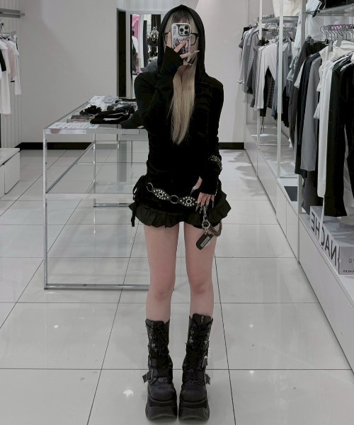 Never mind the XU(ネバーマインドザエックスユー)の「【Never mind the XU】studs western belt / 【ネバーマインド ザ エックスユー】スタッズウエスタンベルト(ベルト・レディース・ブラック・ONE SIZE)」の12枚目の写真