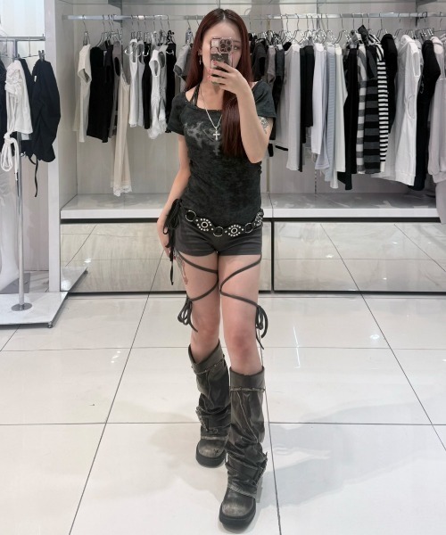 Never mind the XU(ネバーマインドザエックスユー)の「【Never mind the XU】studs western belt / 【ネバーマインド ザ エックスユー】スタッズウエスタンベルト(ベルト・レディース・ブラック・ONE SIZE)」の17枚目の写真