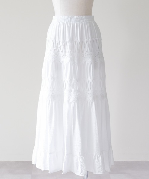 DOLLUPOOPS(ドールアップウップス)の「Lace Panel Tiered Long Skirt(レース切替ティアードロングスカート)(スカート・レディース・オフホワイト/ブラック・FREE)」の1枚目の写真