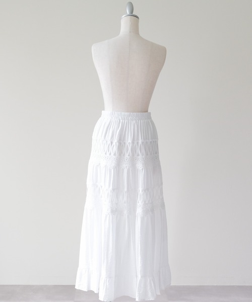 DOLLUPOOPS(ドールアップウップス)の「Lace Panel Tiered Long Skirt(レース切替ティアードロングスカート)(スカート・レディース・オフホワイト/ブラック・FREE)」の6枚目の写真
