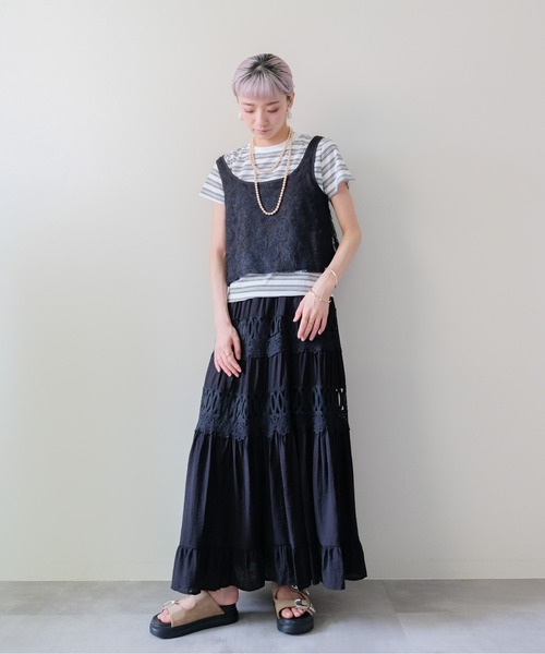 DOLLUPOOPS(ドールアップウップス)の「Lace Panel Tiered Long Skirt(レース切替ティアードロングスカート)(スカート・レディース・オフホワイト/ブラック・FREE)」の12枚目の写真