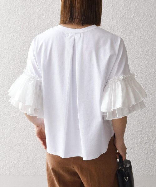 SHIPS any(シップス エニィ)の「SHIPS any:〈洗濯機可能〉フリル スリーブ クルーネック コンパクト TEE(Tシャツ/カットソー・レディース・ホワイト/ライトブルー/ブラック・ONE SIZE)」の11枚目の写真