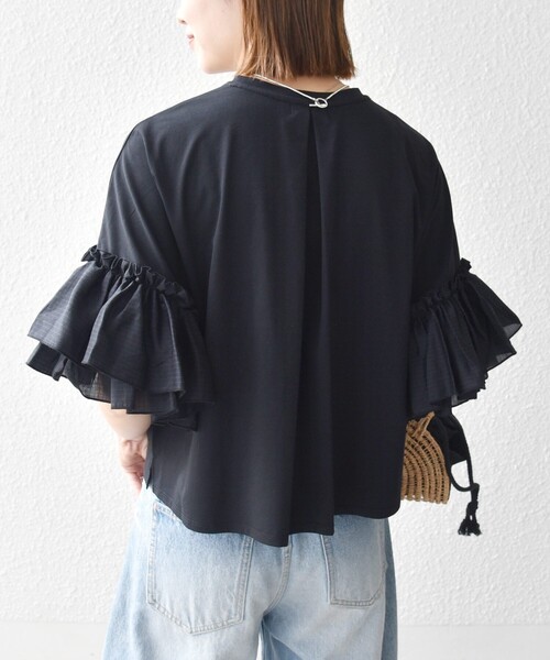 SHIPS any(シップス エニィ)の「SHIPS any:〈洗濯機可能〉フリル スリーブ クルーネック コンパクト TEE(Tシャツ/カットソー・レディース・ホワイト/ライトブルー/ブラック・ONE SIZE)」の17枚目の写真