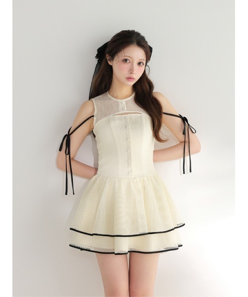 M me eme(エムミーエメ)の「Sheer decollete mesh lace mini onepiece(eme11029)(ワンピース・レディース・ホワイト×ブラック/アイボリー・FREE)」の5枚目の写真