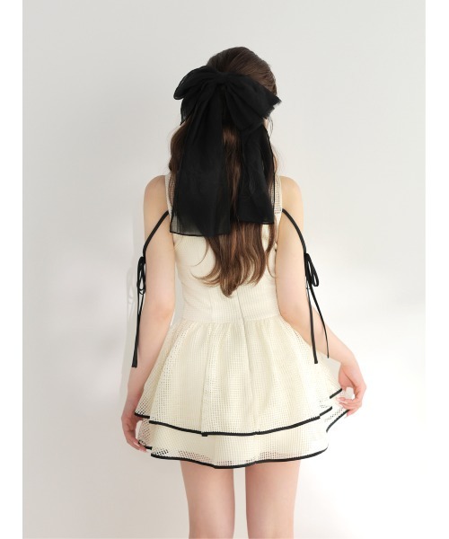 M me eme(エムミーエメ)の「Sheer decollete mesh lace mini onepiece(eme11029)(ワンピース・レディース・ホワイト×ブラック/アイボリー・FREE)」の8枚目の写真