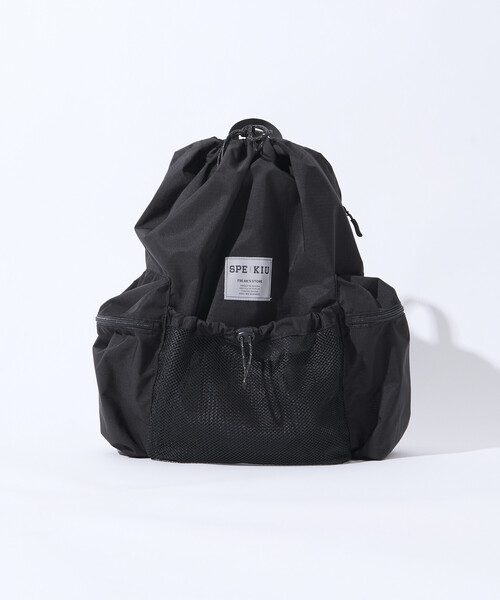 KiU（キウ）の「SPECIAL OTHERS × FREAK'S STORE x KiU/スペシャル・アザース × フリークスストア × キウ BF SPE x KIU DRAWSTRING BACKPACK（バックパック/リュック・メンズ・ブラック・ONE SIZE）」の8枚目の写真