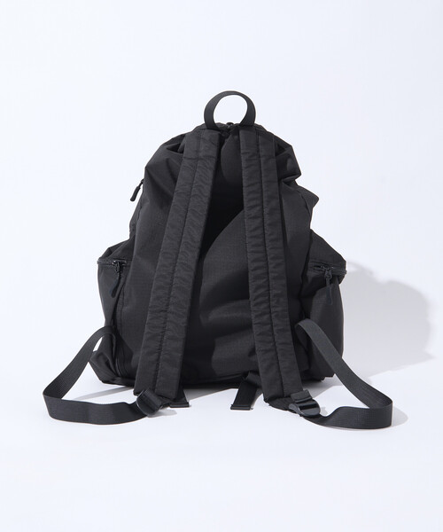 KiU（キウ）の「SPECIAL OTHERS × FREAK'S STORE x KiU/スペシャル・アザース × フリークスストア × キウ BF SPE x KIU DRAWSTRING BACKPACK（バックパック/リュック・メンズ・ブラック・ONE SIZE）」の7枚目の写真