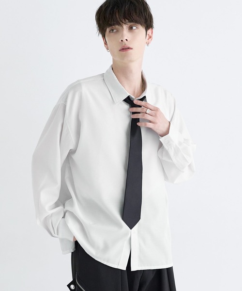 LILL(リル)の「ルースシルエットサイドスリットウールミックスレギュラーシャツ(シャツ/ブラウス・メンズ・サックスブルー/チャコール/ホワイト・L/M/S/XL)」の2枚目の写真